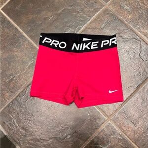 Nike Pro